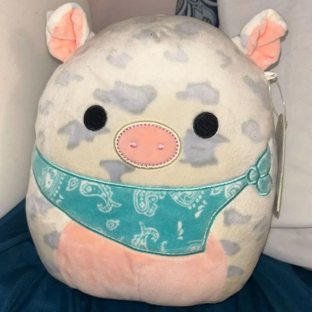 Squishmallows Belana the Cow – NWT – Gray/Cream Bandana Edition